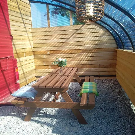 Κατάλυμα σε φάρμα Glasson Glamping Farm *