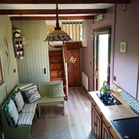 Glasson Glamping Farm *